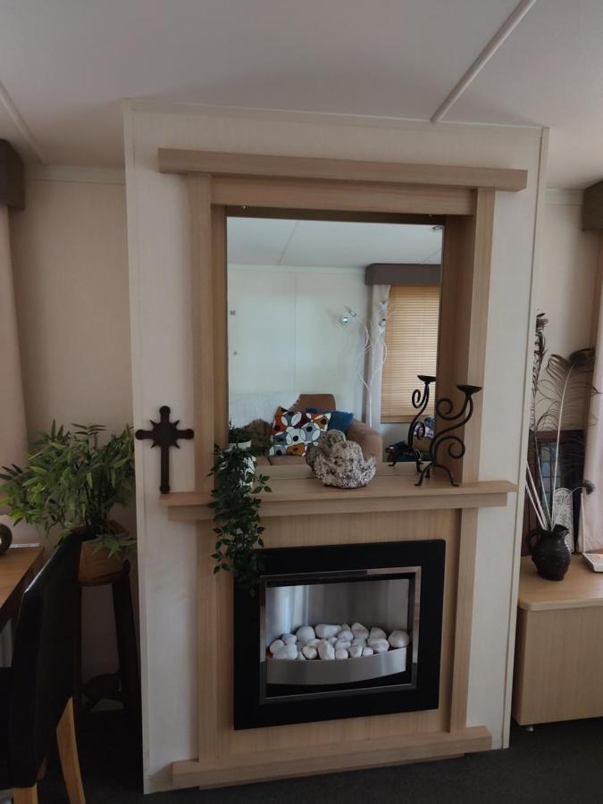Chalet Met Veranda Aan Bosrand Vledder Luaran gambar